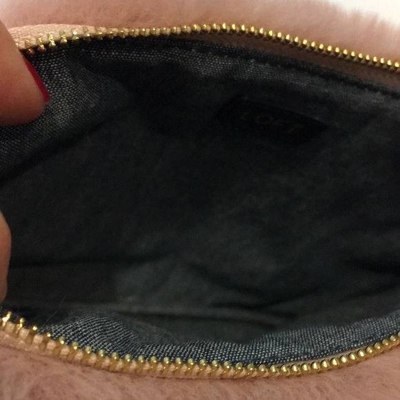 MOVING SALE! LOFT Mauve Faux Fur Handbag - Picture 6 of 6